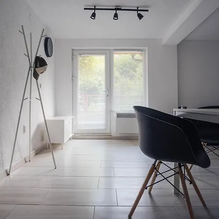 Apartment студио черно и бяло