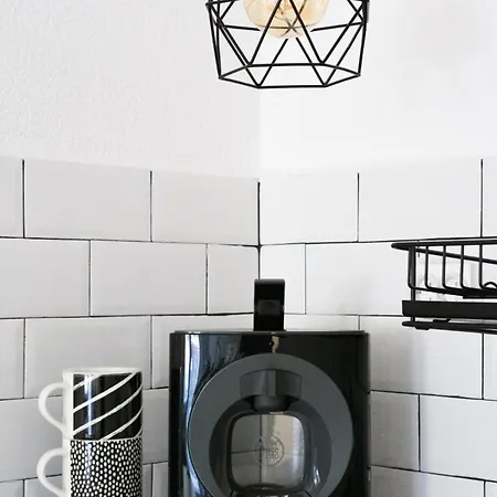 Apartment студио черно и бяло Sandanski